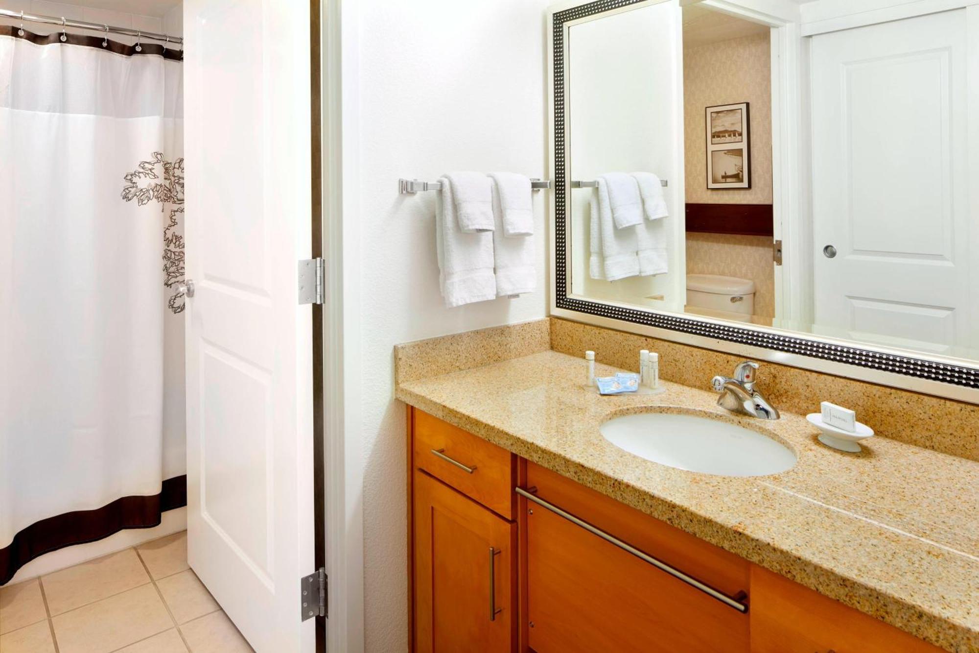 Residence Inn By Marriott San Antonio Six Flags At The Rim Dış mekan fotoğraf